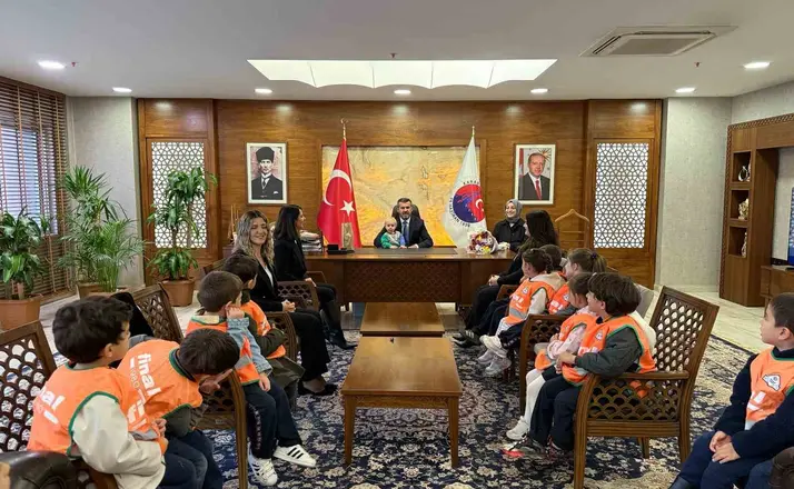 Başkan Çetinkaya öğrencileri ağırladı

