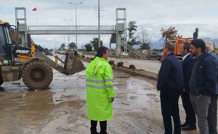 Başkan Nihat Doğan, "Sel afetinin ilk anından itibaren belediyemizin tüm imkanlarıyla sahadayız"
