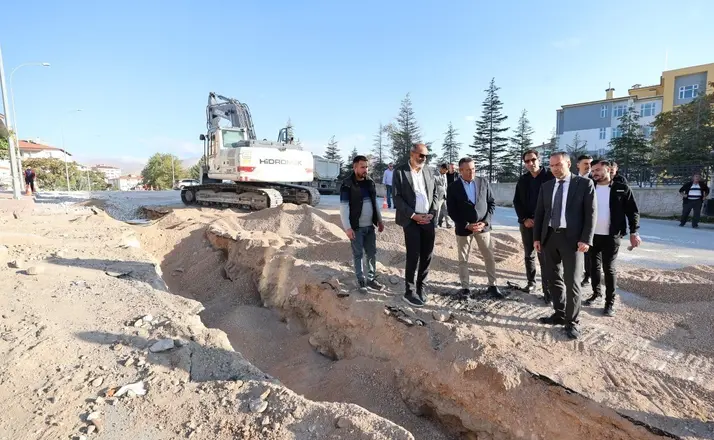 Başkan Özdemir Özbelde Mevkii’nde altyapı çalışmalarını yerinde inceledi
