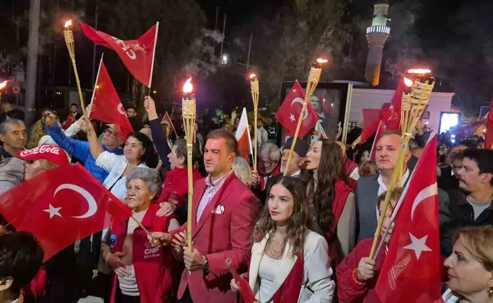 Bodrum’da binlerce kişi bayramı kutladı
