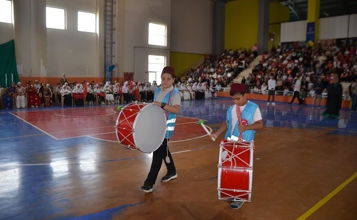 Bulanık’ta TÜGVA yaz okulu coşkusu: 2 bin 500 öğrenci mezuniyet sevinci yaşadı 