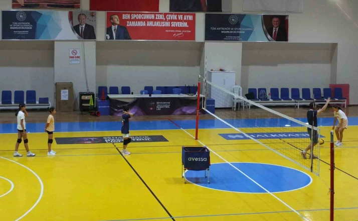 Burhaniye’de Yaz Spor Okulları ilgi gördü 