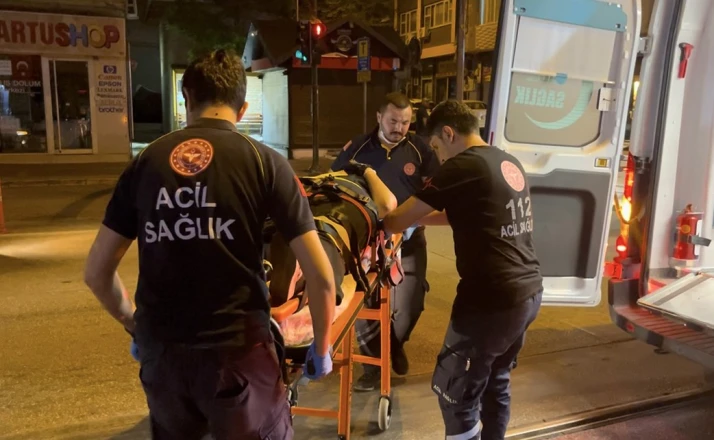 Bursa’da motosiklet devrildi: Kadın sürücü yaralandı 
