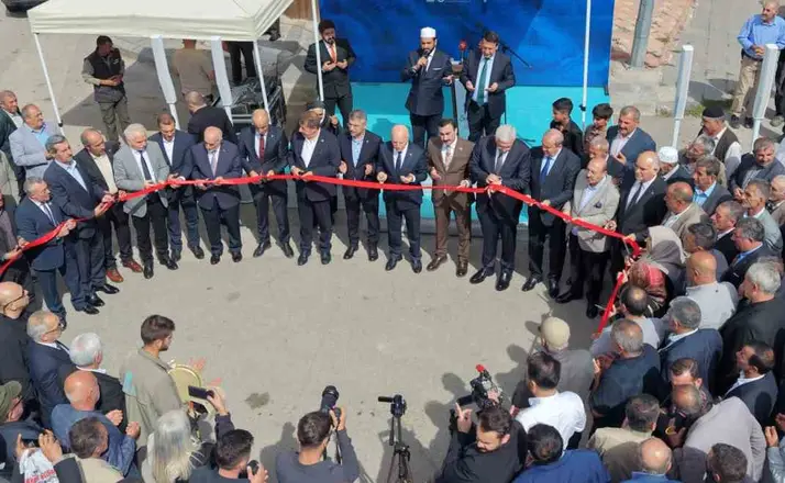 Büyükşehir Çat’taki yatırımlarını törenle hizmete açtı
