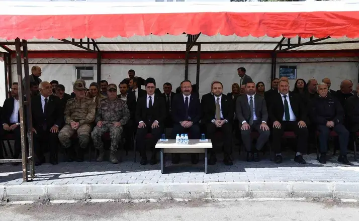 Çıldır doğalgaza kavuştu
