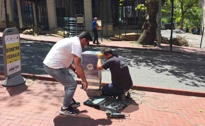 Çöp kovasını kağıt gibi ezdi, 10 bin lira ceza yedi 