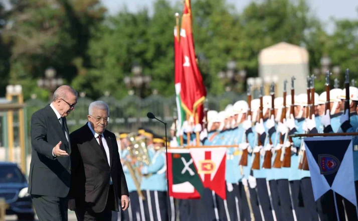 Cumhurbaşkanı Erdoğan, Filistin Devlet Başkanı Abbas’ı törenle karşıladı 