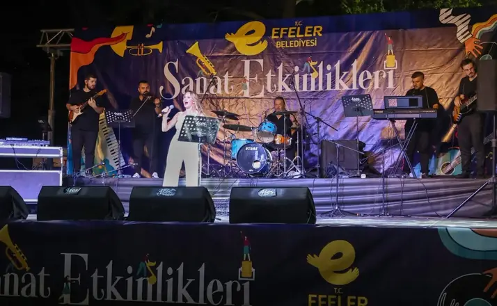 Cumhuriyet Bayramı Efeler’de dolu dolu kutlanacak
