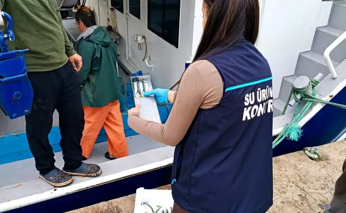 Demirköy’de balıkçı teknelerinde su ürünleri denetimi
