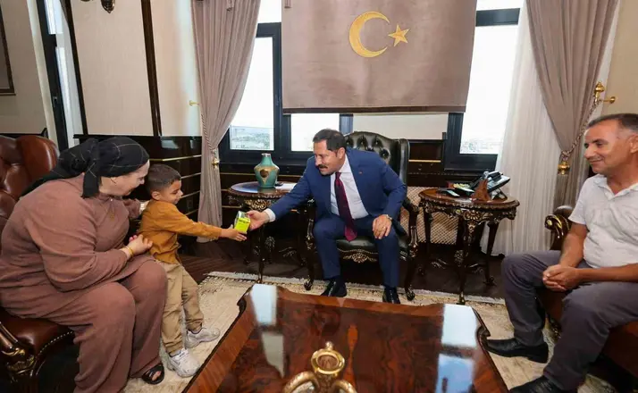 Depremde 20 günlükken enkazdan kurtarılan Kerem bebek hayata tutundu
