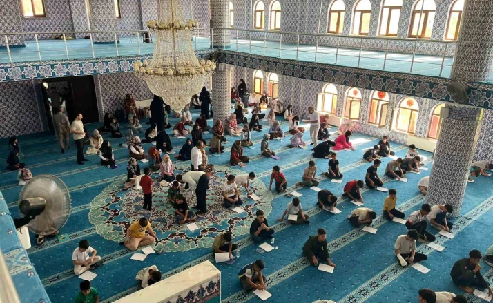 Dicle’de yaz Kur’an kursları arası bilgi yarışması gerçekleştirildi 