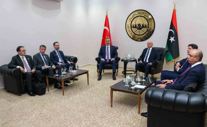 Dışişleri Bakanı Fidan, Temsilciler Meclisi Başkanı Salih ile bir araya geldi 