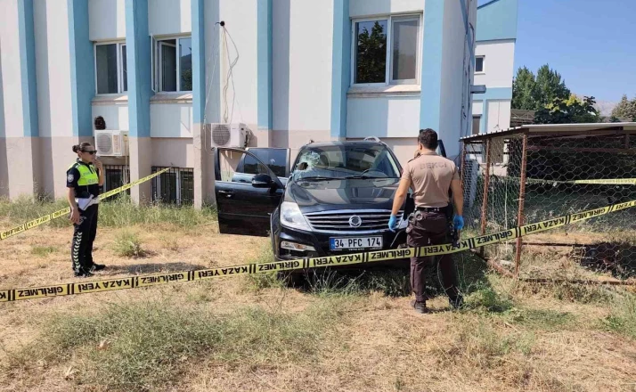 Doktora gitmek için yola çıktı, hastanenin bahçesinde hayatını kaybetti 