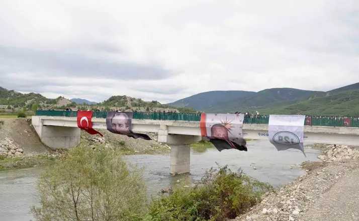 Durağan Hacıoğlan-Yeşilkent Köprüsü hizmete açıldı
