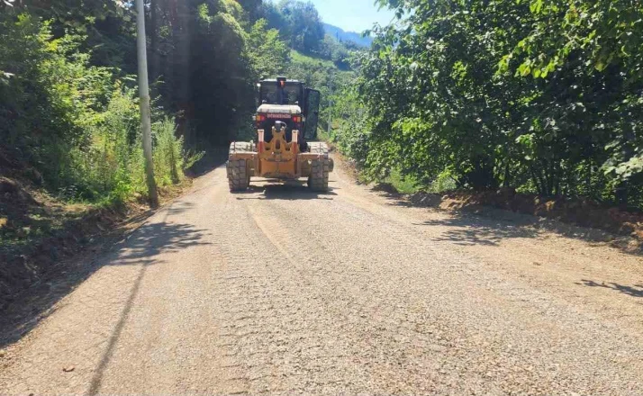 Düzce’de köylerde alt yapı çalışmaları sürüyor 