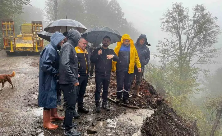 Düzce’de yağış mesaisi ekipler sahada, müdahaleler sürüyor
