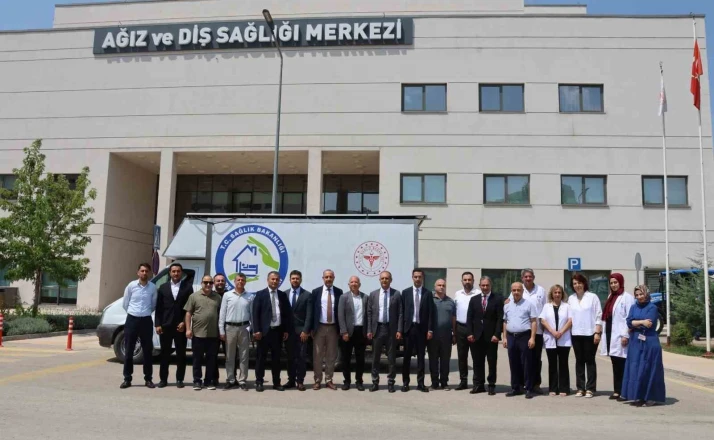 Elazığ’da Mobil Ağız ve Diş Sağlığı Aracı, sağlık hizmetlerine erişimi kolaylaştıracak 