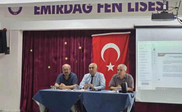 Emirdağ’da okul ve kurum müdürleri toplantısı yapıldı 