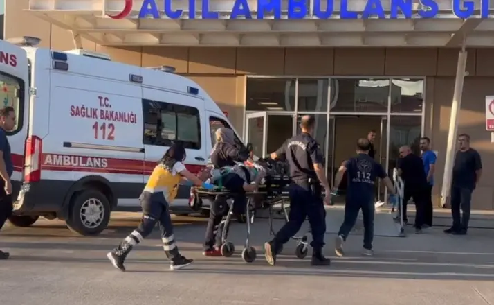 Erzincan’da ATV uçuruma yuvarlanarak baraj gölüne düştü: 2 yaralı
