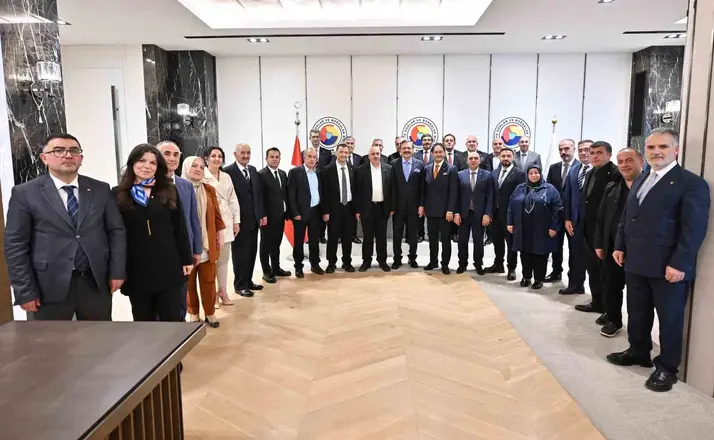 Erzurum Ticaret Borsası Meclisinden TOBB Başkanı Hisarcıklıoğlu’na ziyaret
