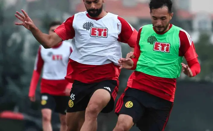 Eskişehirspor, Balıkesirspor maçı için hazırlanıyor
