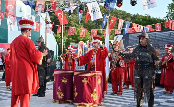 Fetih coşkusu Keles’e taşındı 