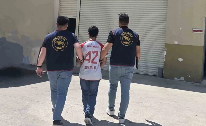 Gaziantep’te 25 yıl kesinleşmiş hapis cezasıyla aranan şahıs yakalandı 