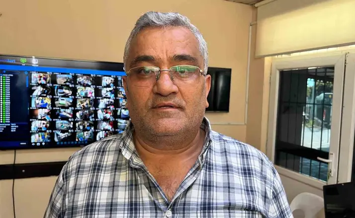 Gelen şikayetler üzerine yaşlı adam kılığına girip halk otobüslerini denetledi
