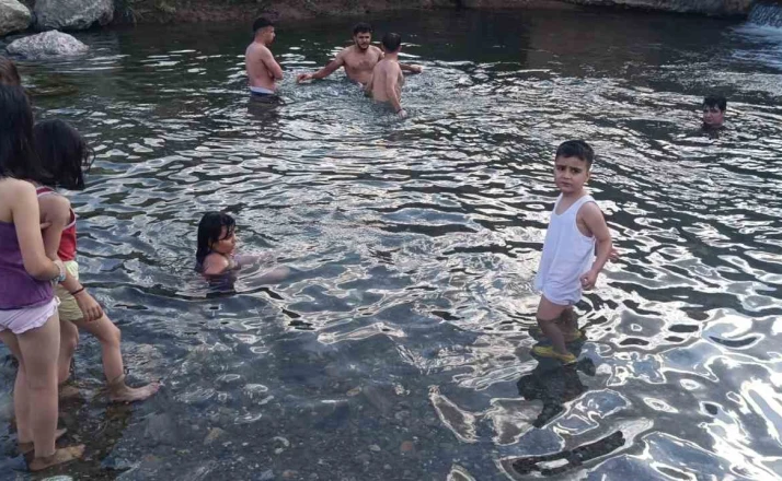Hakkari’de sıcaklara karşı doğal çözüm 