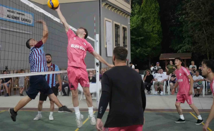 Hayatını kaybeden dalgıç için 12 takım sahaya çıktı 