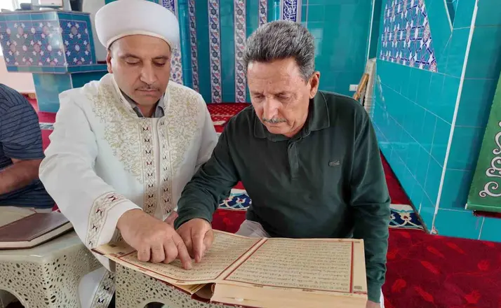 İlerlemiş yaşlarına rağmen Kur’an-ı Kerim öğrendiler
