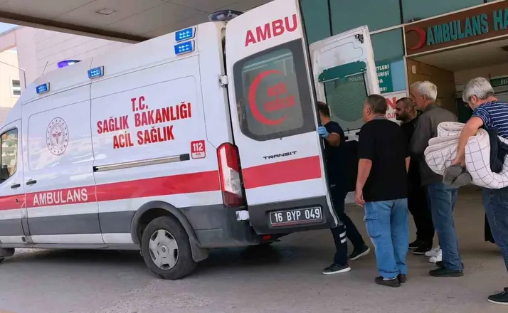 İnegöl’de sobadan sızan gazdan etkilenen çift hastanelik oldu
