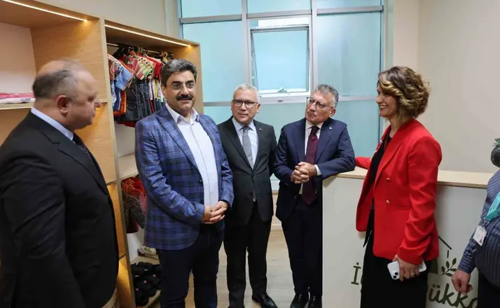 "İyilik Dükkanı" Sivas Numune’de iyiliği büyütüyor
