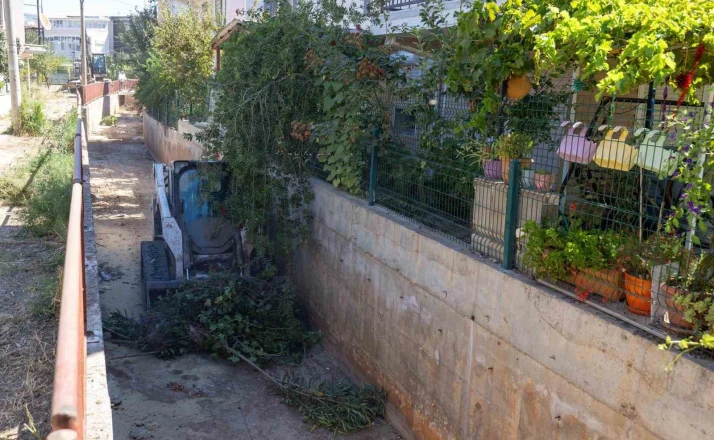 İZSU’dan kıyı ilçelerinde sel ve taşkına önlem 