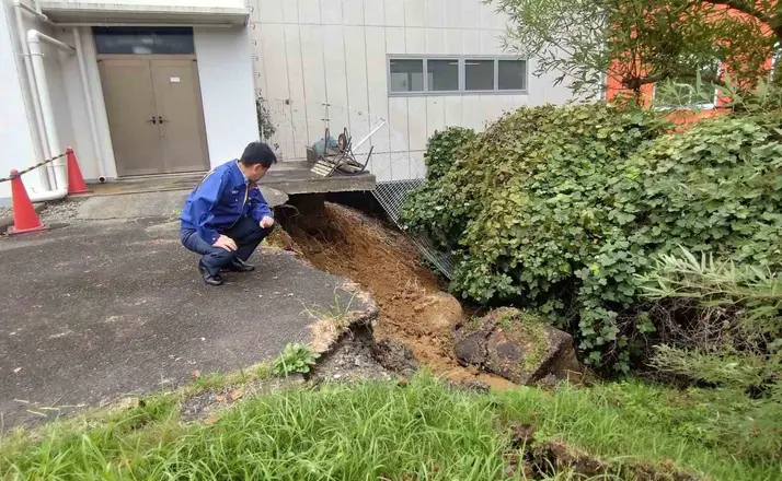 Japonya’da etkili olan Dujuan Tayfunu’nda ölü sayısı 9’a yükseldi, 4 kişi kayıp

