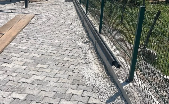 Kabristanlık çevresi düzenlendi 