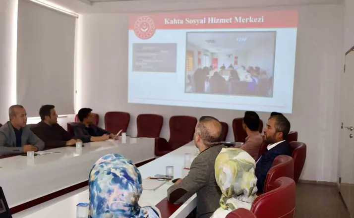 Kahta’da bağımlılıkla mücadele çalışmaları değerlendirildi
