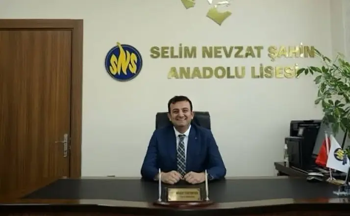Kansere yenik düşen okul müdürü son yolculuğuna uğurlandı
