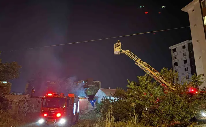 Kayseri’de müstakil ev cayır cayır yandı

