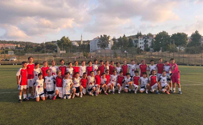 Kazanan dostluk oldu 