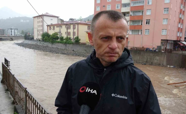 Keşap Belediye Başkanı Arışan: "Kayıp 2 kişiyi arama kurtarma çalışmaları devam ediyor" 
