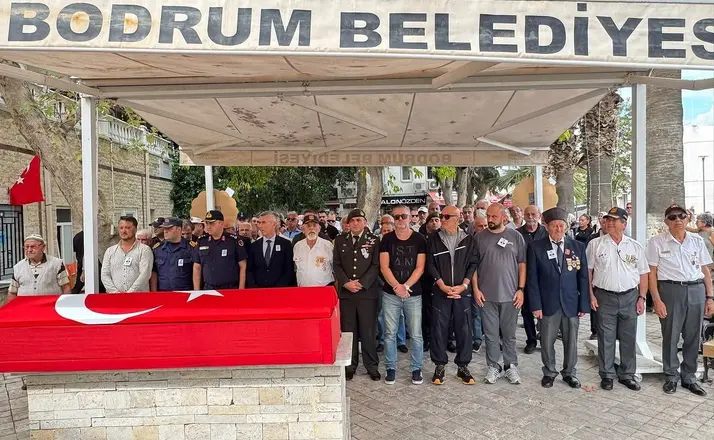 Kıbrıs gazisi son yolculuğuna uğurlandı
