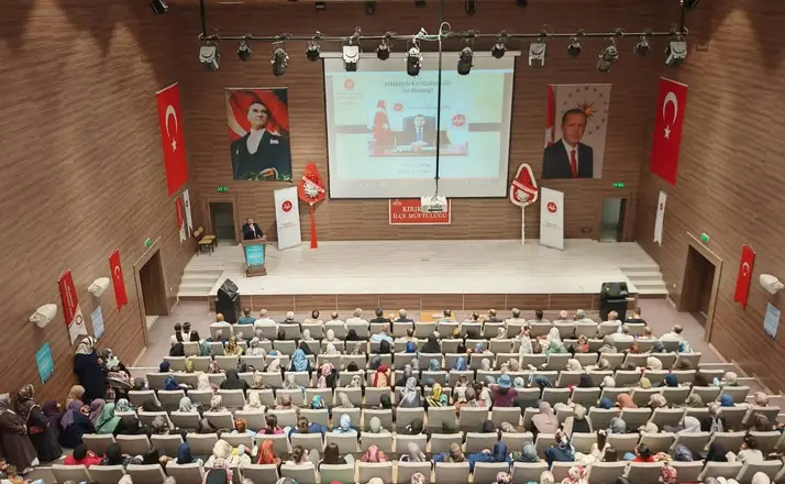 Kırıkhan’da "Peygamberimiz ve Güzel Ahlak" konferansı düzenlendi
