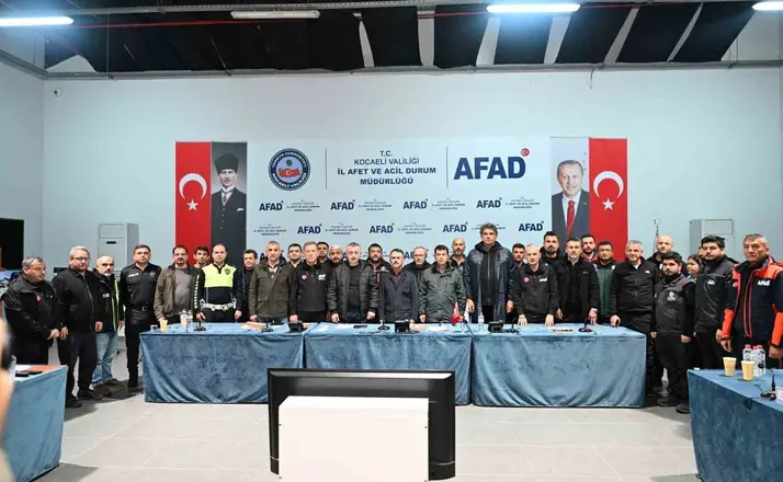 Kocaeli’de sağanak sonrası kriz merkezinde değerlendirme toplantısı
