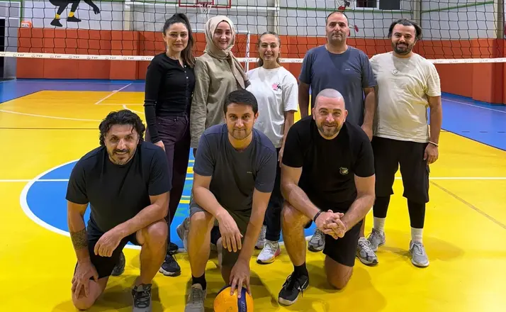 Körfez’de 32 okulun öğretmenleri şampiyonluk için filede
