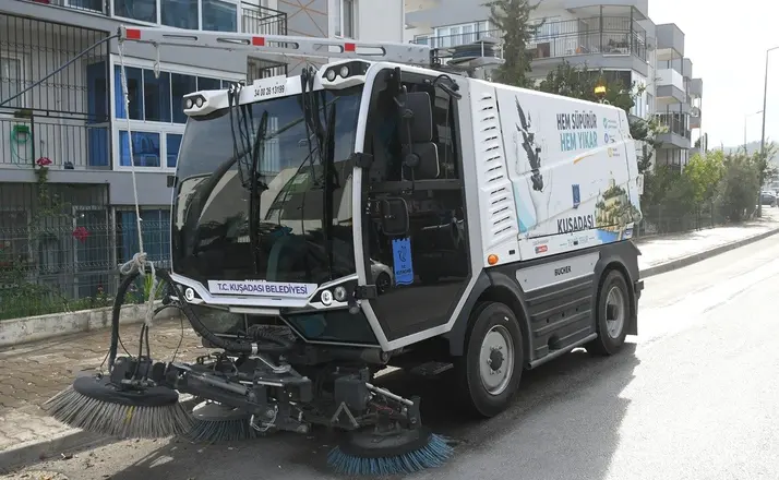 Kuşadası’nın dar sokakları ’Küçük Dev’e emanet
