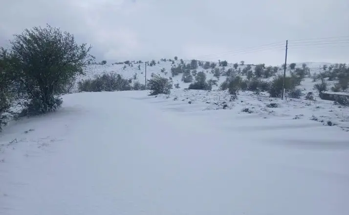Manisa’ya mevsimin ilk karı düştü
