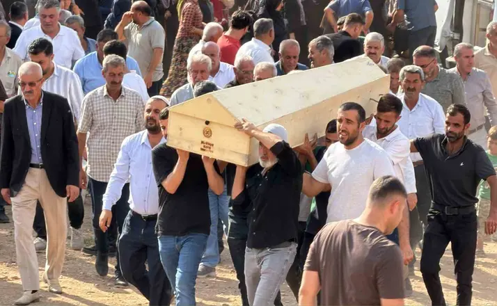 Mardin’de tarlada ölü bulunan çocuğun cenazesi defnedildi
