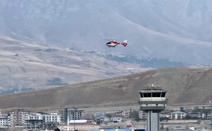 Metabolik hastalığı olan çocuk ambulans helikopter ile Van’a getirildi
