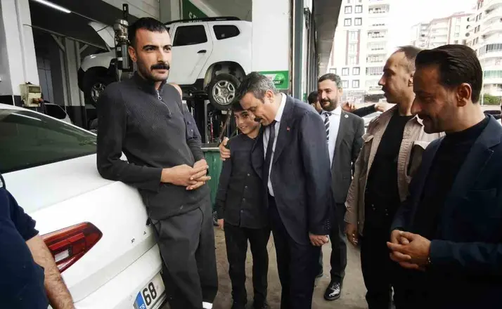 MHP İl Başkanı Özcoşkun, 3. sanayi sitesi esnafıyla bir araya geldi
